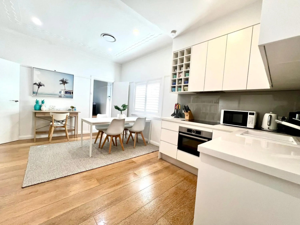 Manly Family-Friendly Getaway- stroll to beach, cafes, parks