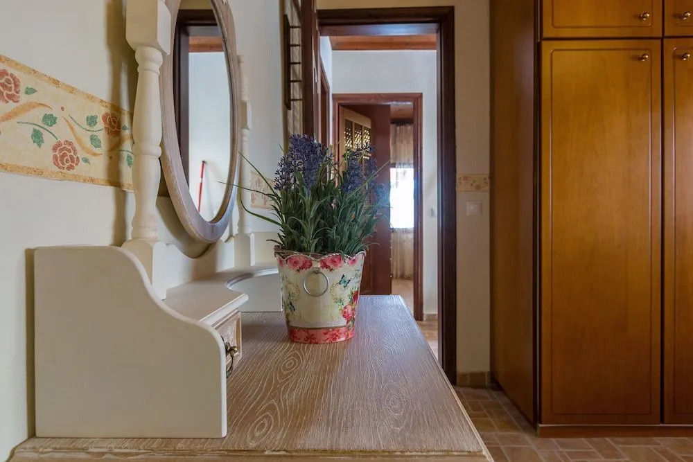 Maria's Countryside House