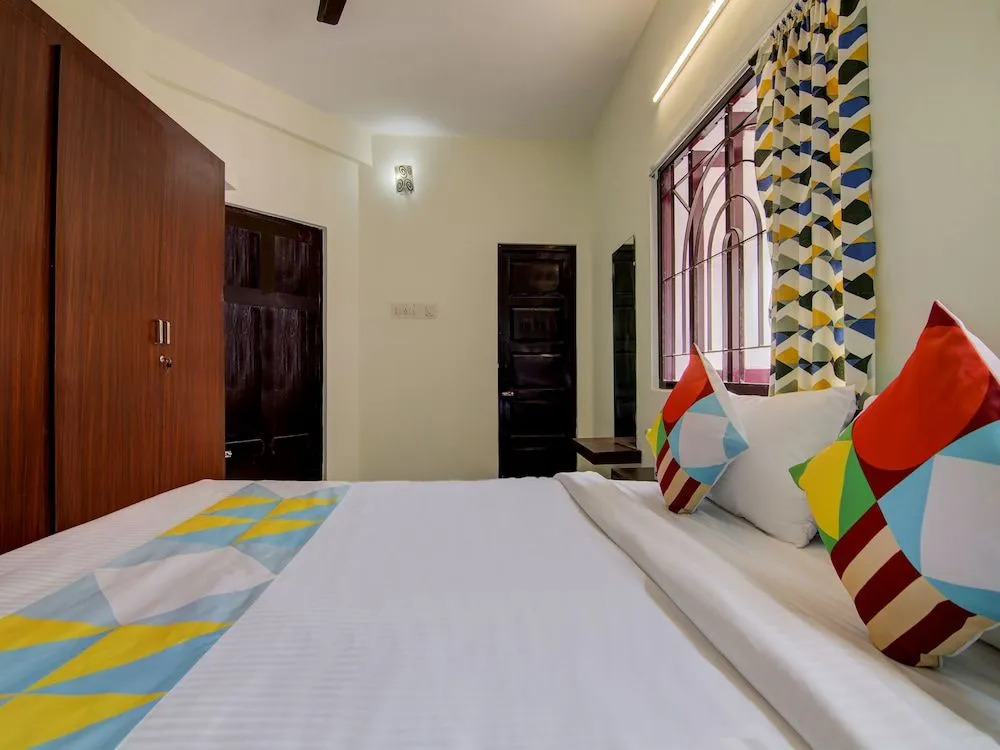 OYO 15221 Home Elegant 2BHK Near Anna Nagar