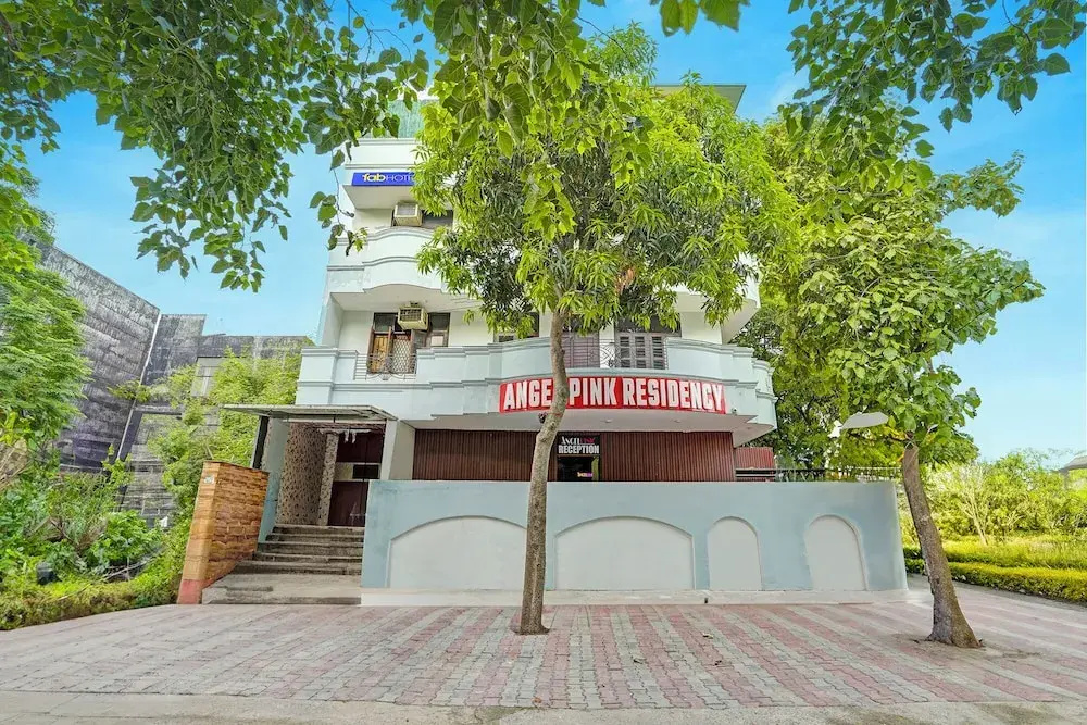Fabhotel Angel Pink Residency