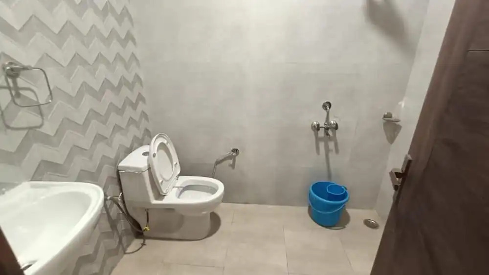 85 The Ganges 2 Bhk Apartment for Homestay