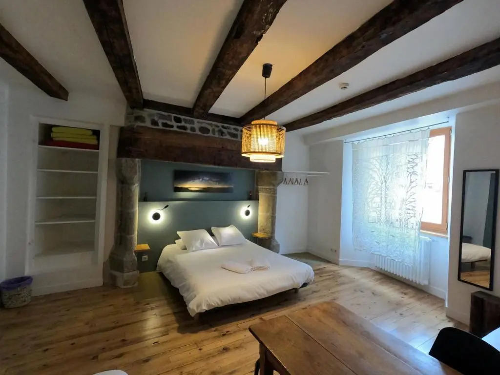 La Maison - Hôtel & Gîte