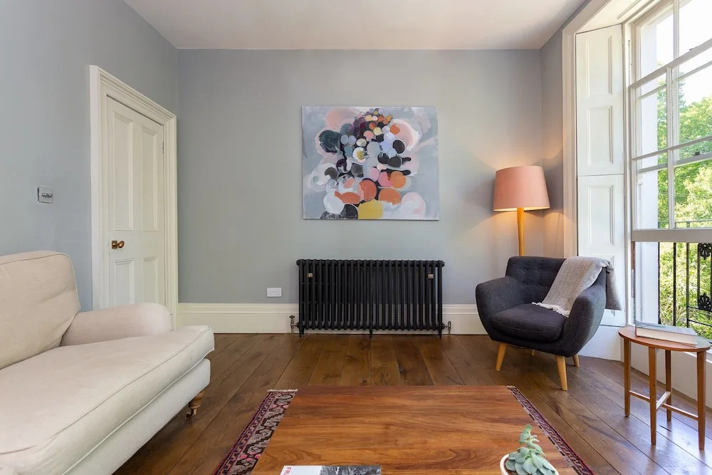 Two Bedroom House in Islington