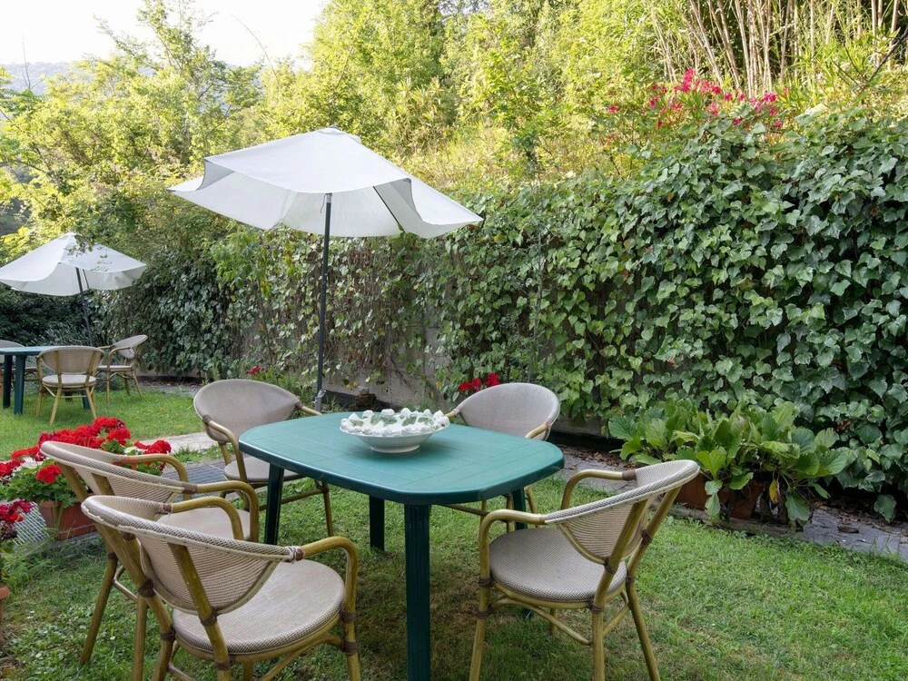 Fabulous Mansion in Pesina Spezie near Lake