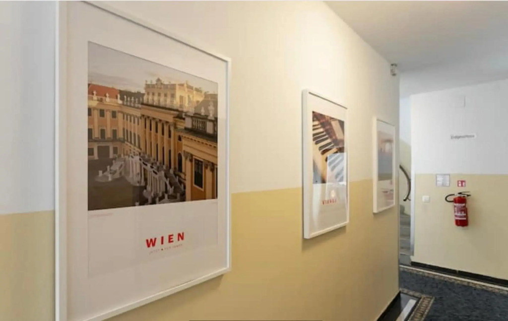 Studio-Apartment between Schoenbrunn & the City Center (09)