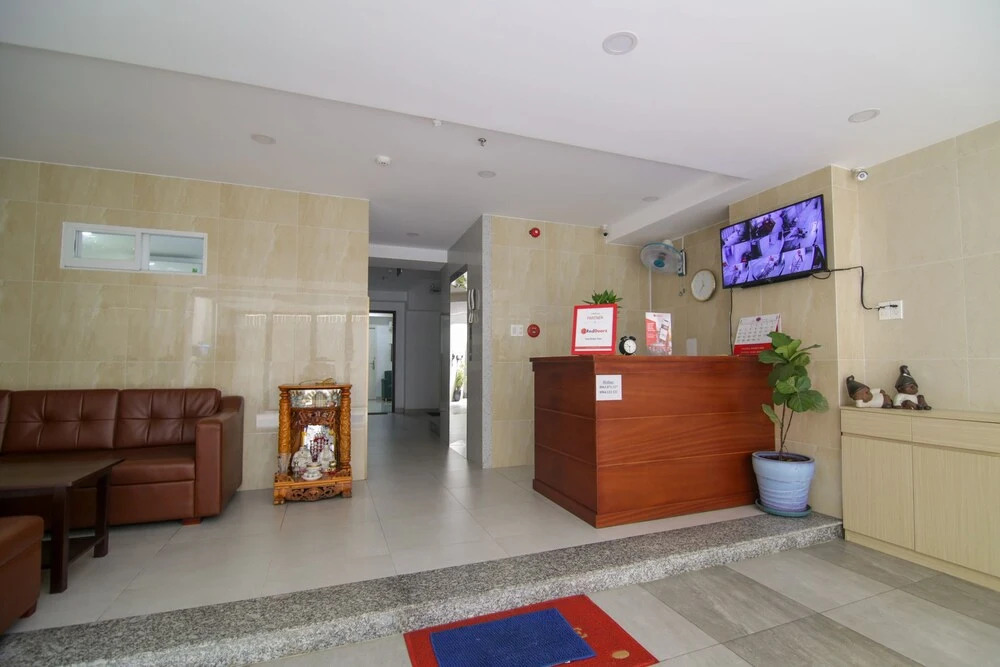 Reddoorz Near Quan Khu 7 Stadium