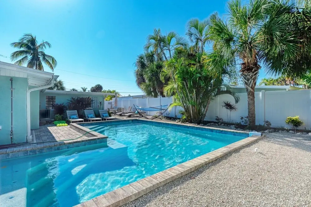 New Rental The Haven Unit 1 Heated Pool 1 Bedroom Home by Redawning