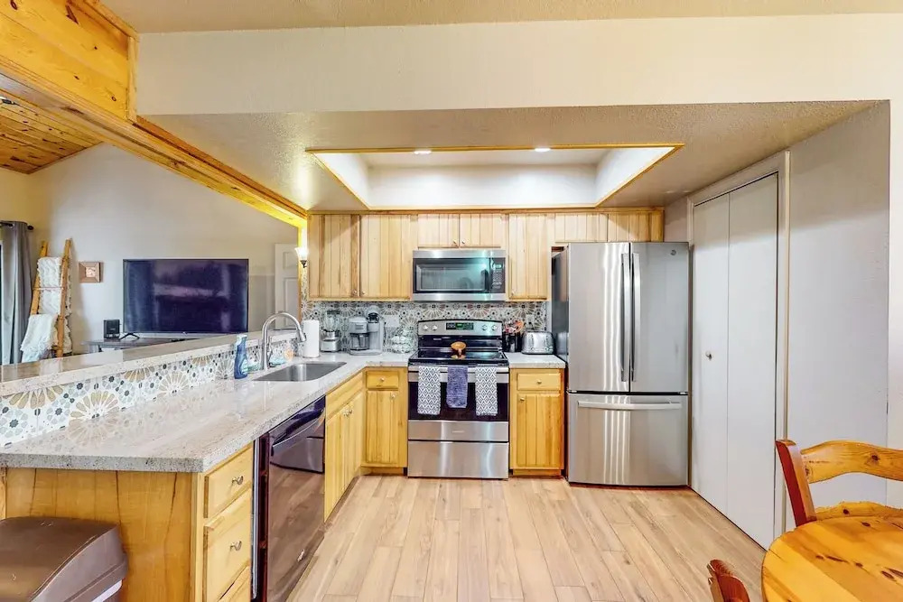 3BR Condo w/ Fire Pit & Full Kitchen