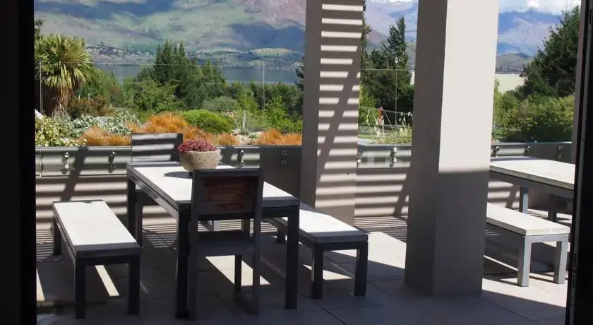 Tiritiri Lodge House