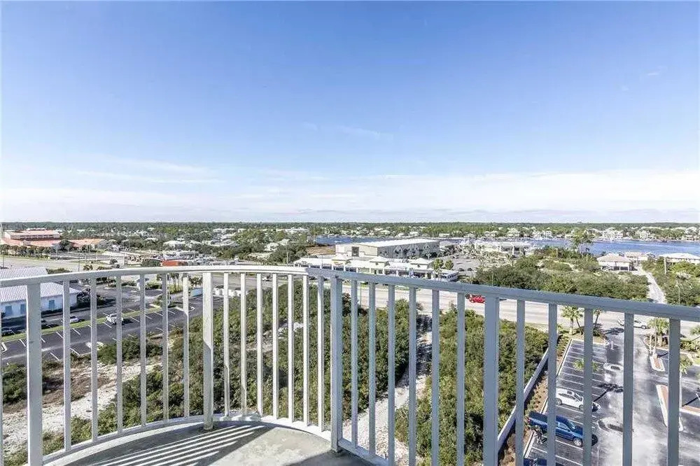 Tidewater 709 - 3 Br condo by RedAwning