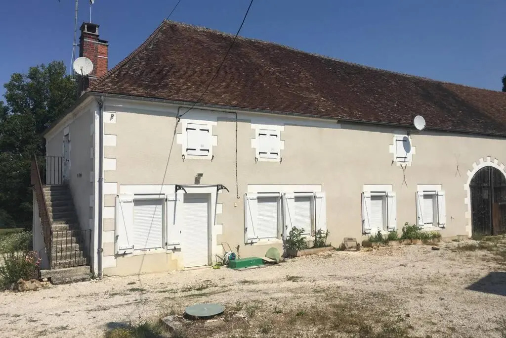 Logement Independant Le Poulailler Proche Guedelon