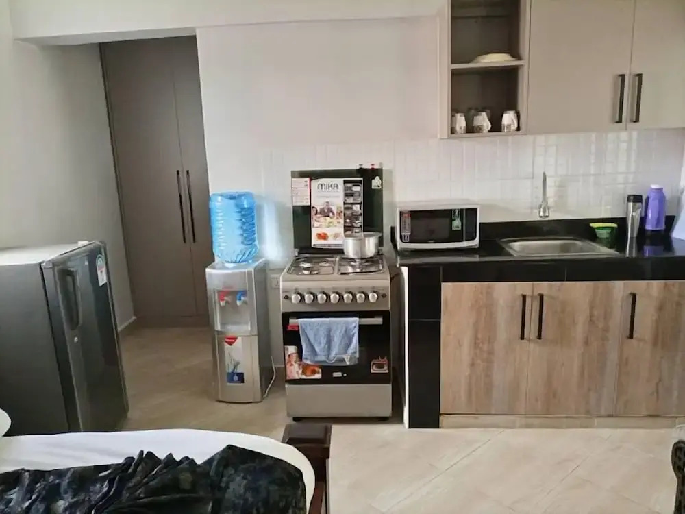 Lux Suites Studio City Apartments