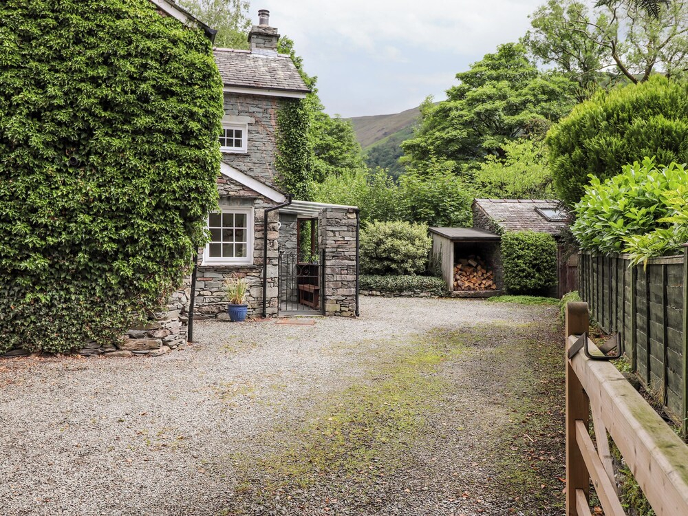 Holly Cottage