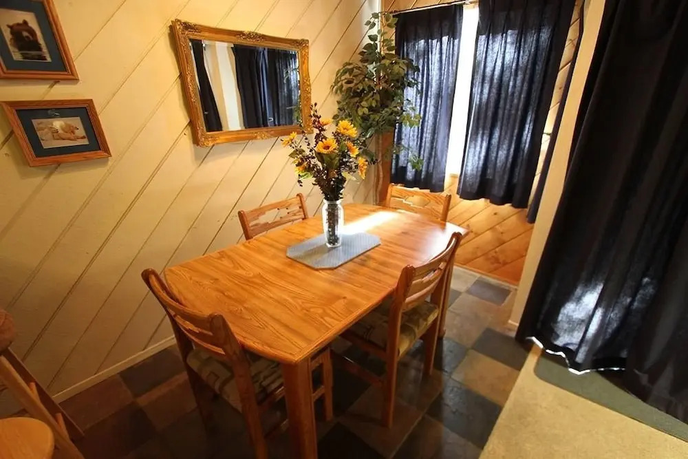 Bigwood 54 1 Bedroom 2 Bathrooms Townhouse