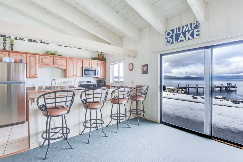 Waters Edge Jewel w/ Lake Views HOA Access!
