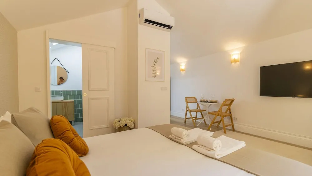 Urban House Marquês by LovelyStay