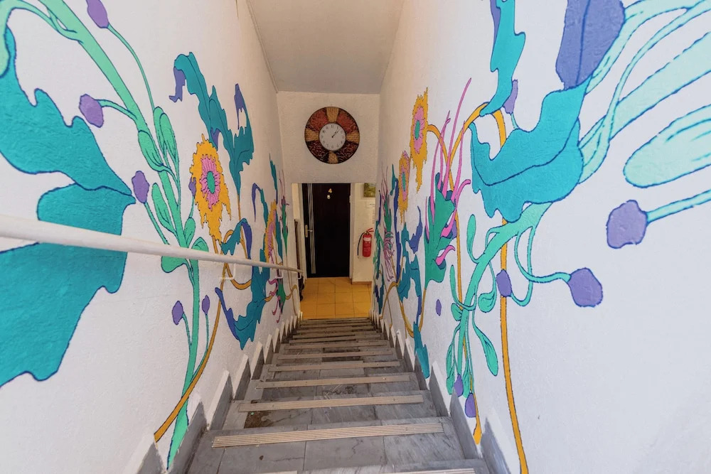 Talpiot Garden Studios by Loui