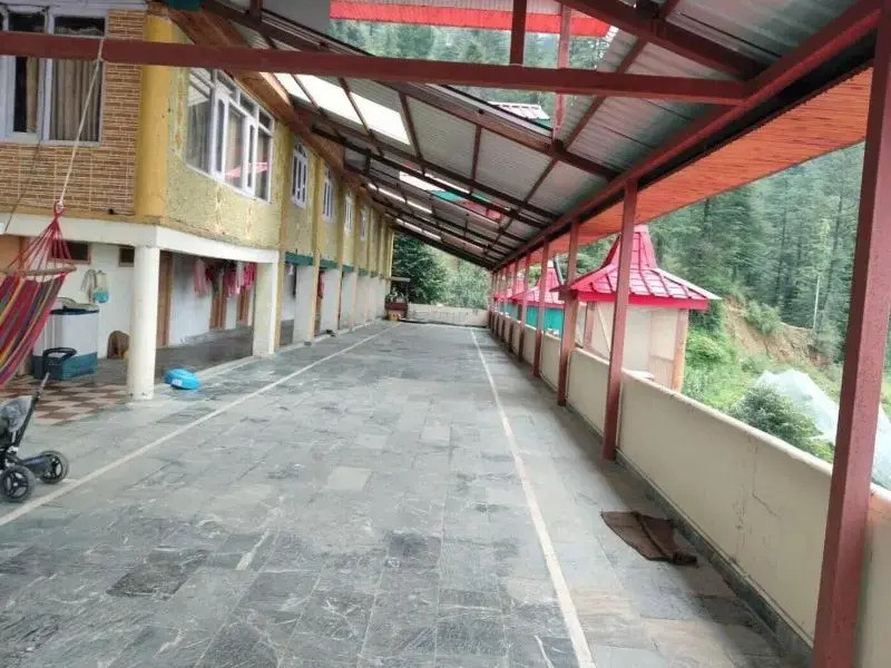 Hari Om Paradise