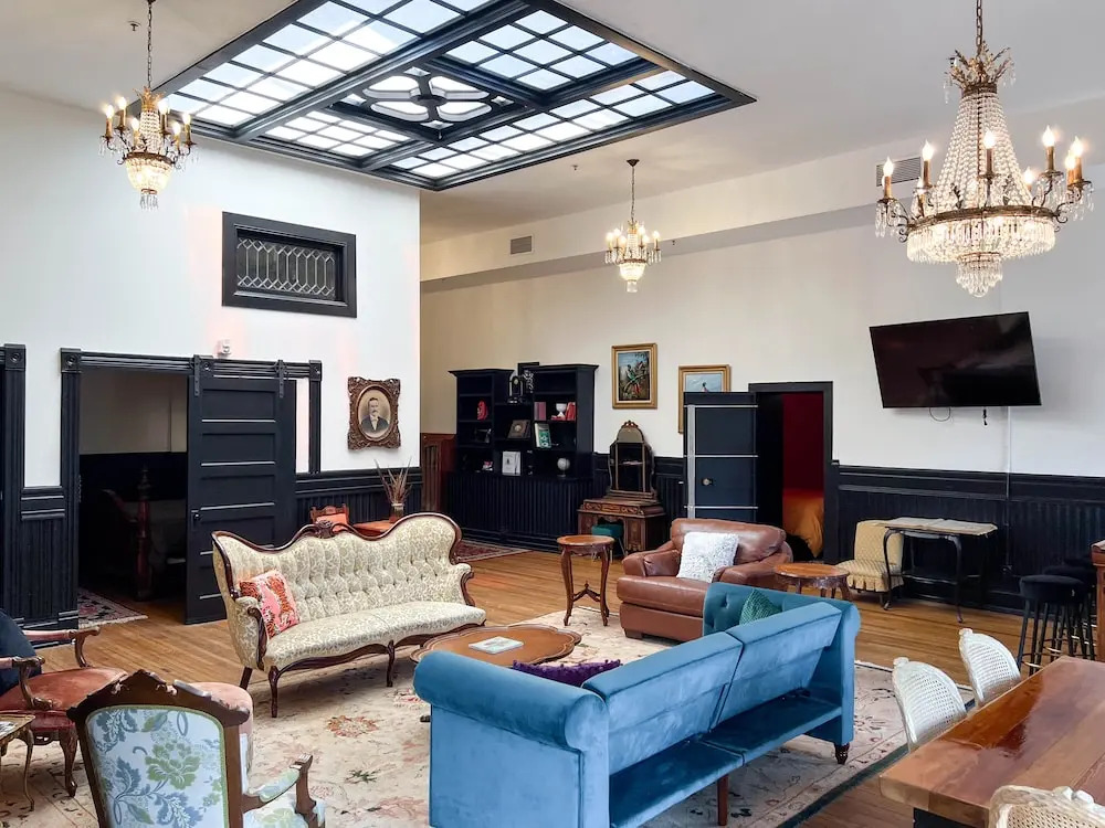 The Oliver Inn | Duluth Hotel Near Canal Park