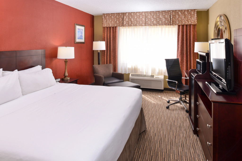 Holiday Inn Express Hotel Clearwater East - ICOT Center by IHG