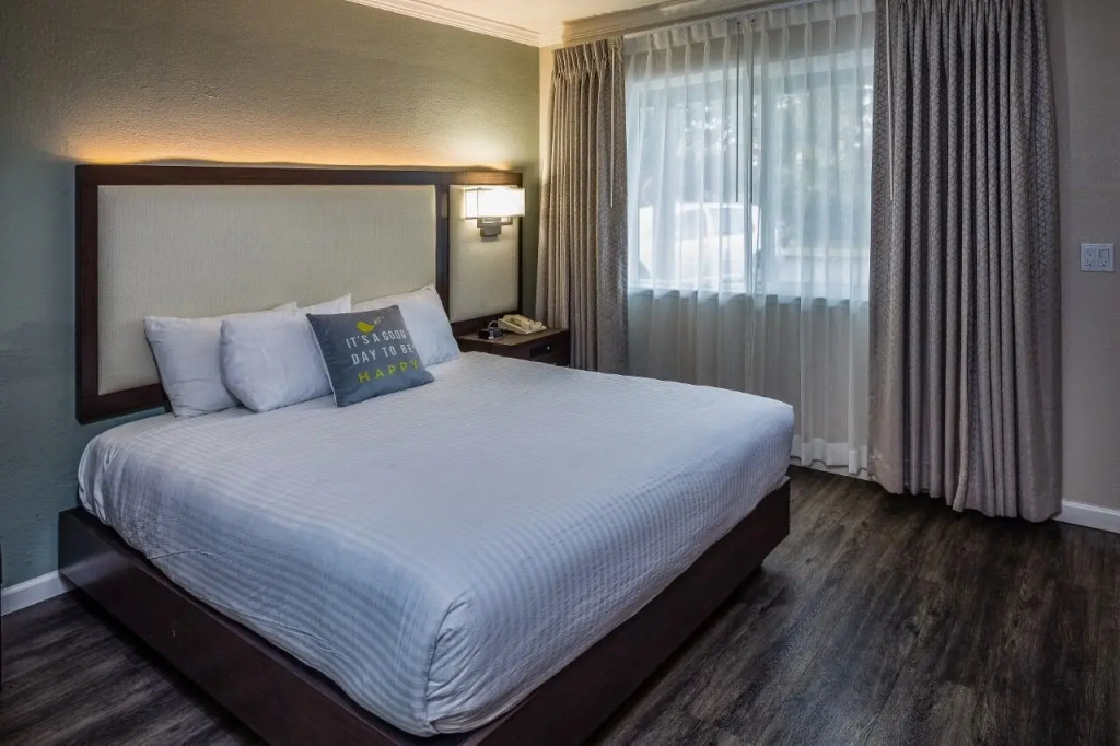 The Palo Alto Inn
