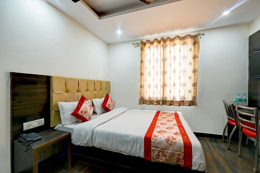 Hotel The Metropolis Tourist Near Connaught Place And Ramakrishna Ashram Marg Metro Station