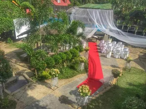 Munting Kubo Resort