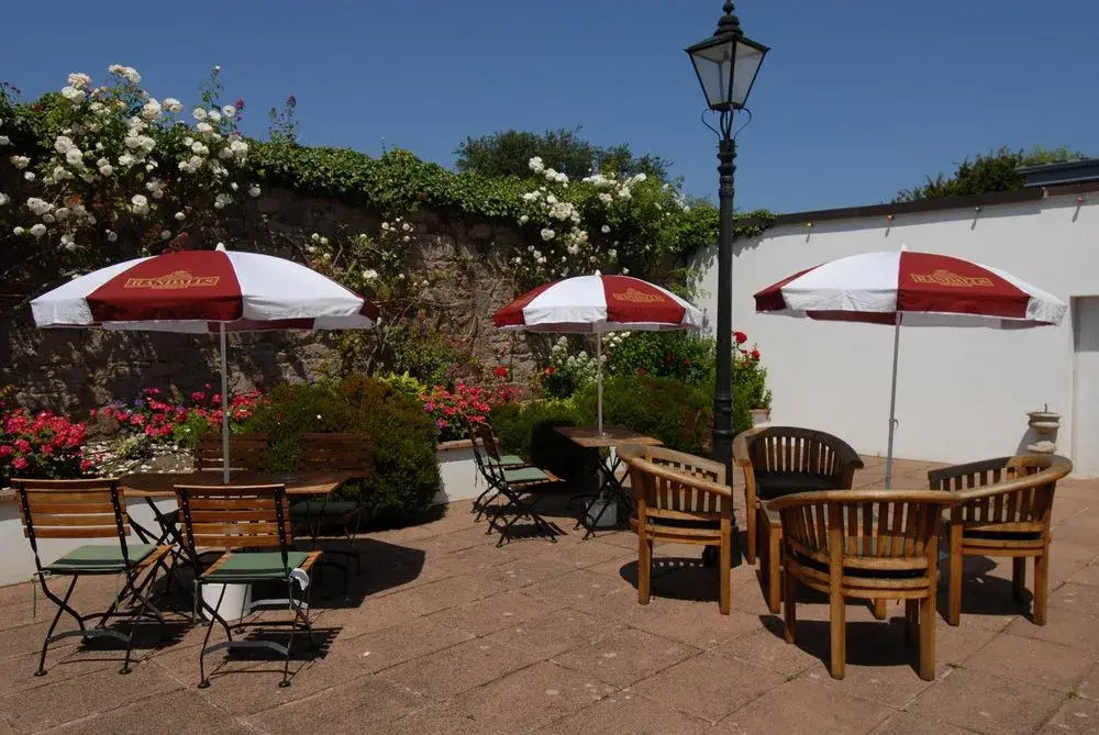 Oaklands Lodge Hotel