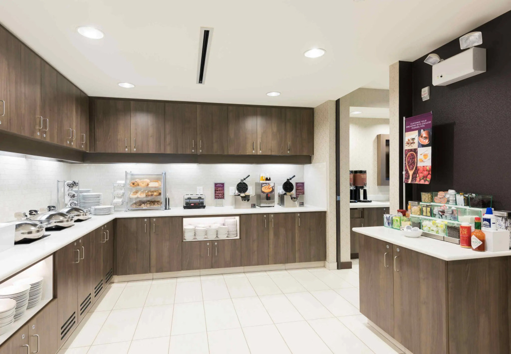 Residence Inn by Marriott Milwaukee West
