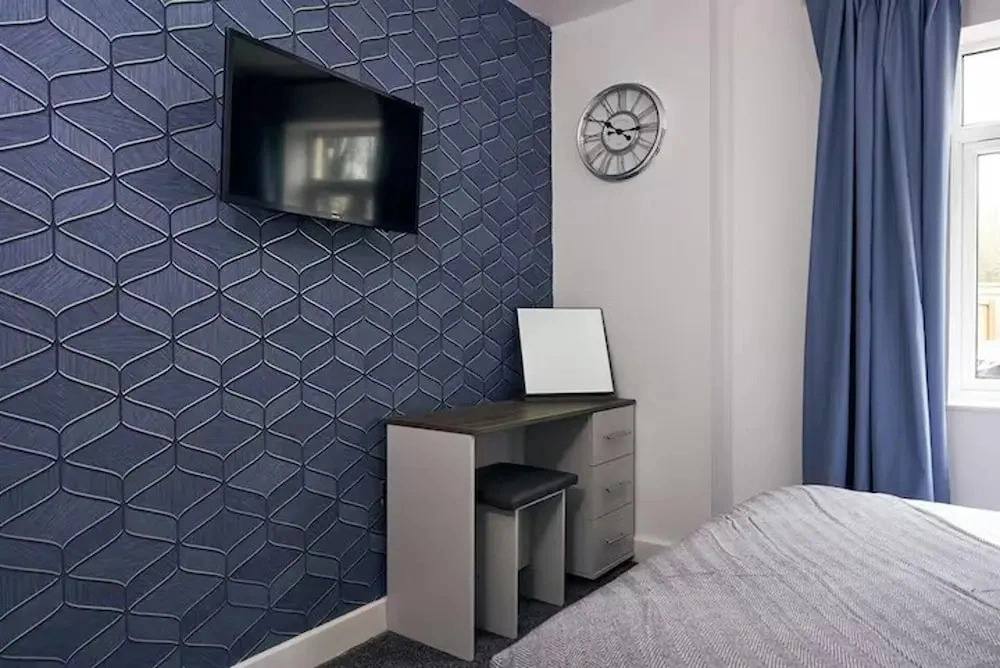 Apartment Sleeps 5 With Parking