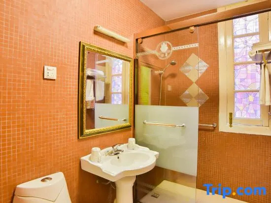 Chuanwu Old Villa Family Hotel