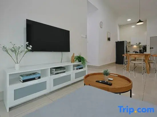 Razak City Residences Block A4 by Favspace