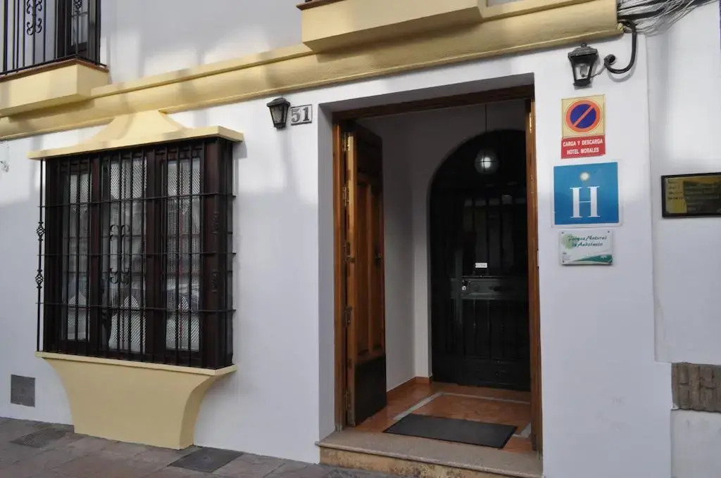 Hotel Morales