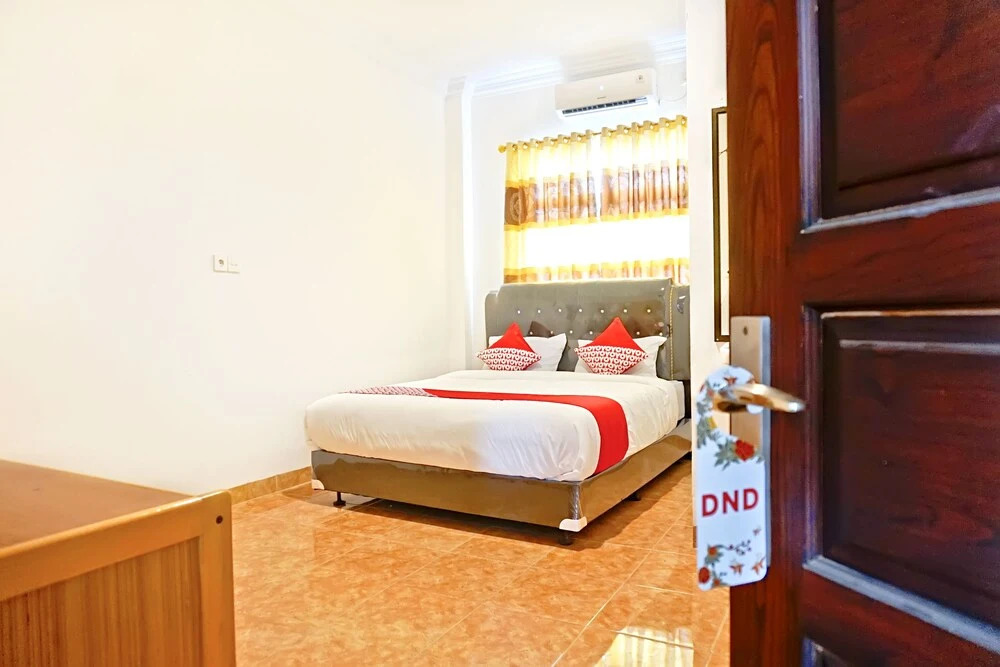 Khasanah Residence By OYO Rooms