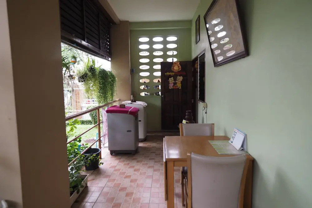 Arunroj Apartment