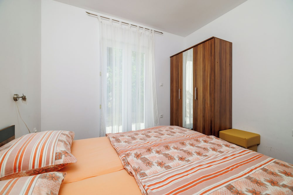 Apartment Villa Sara