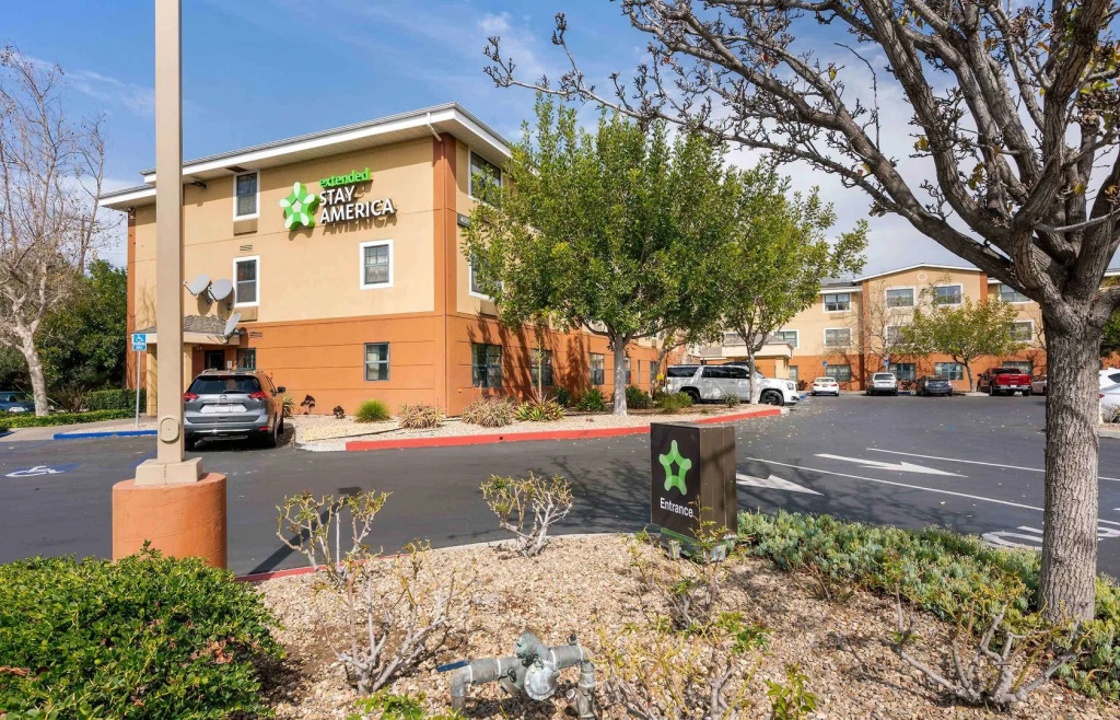 Extended Stay America Suites - Santa Barbara - Calle Real