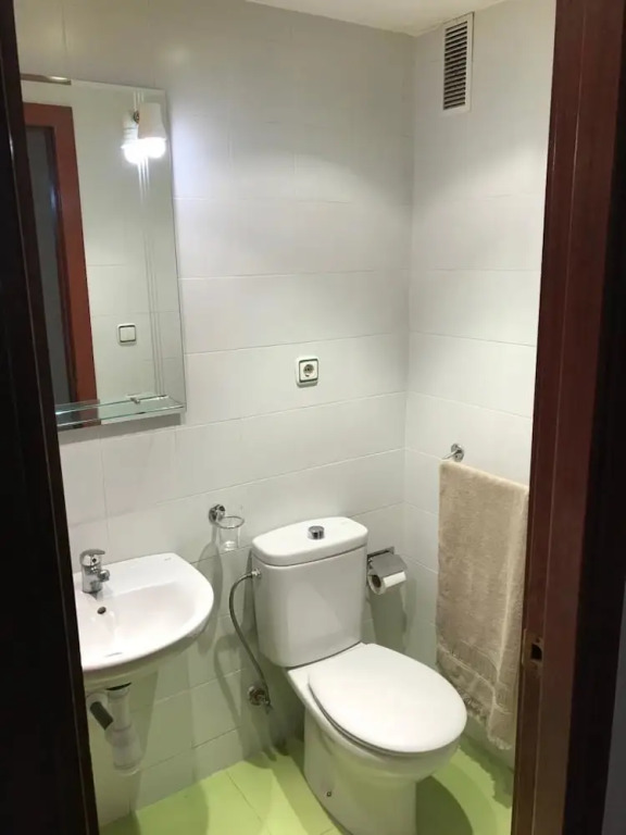 Amplio Apartamento Con Parking Gratuito