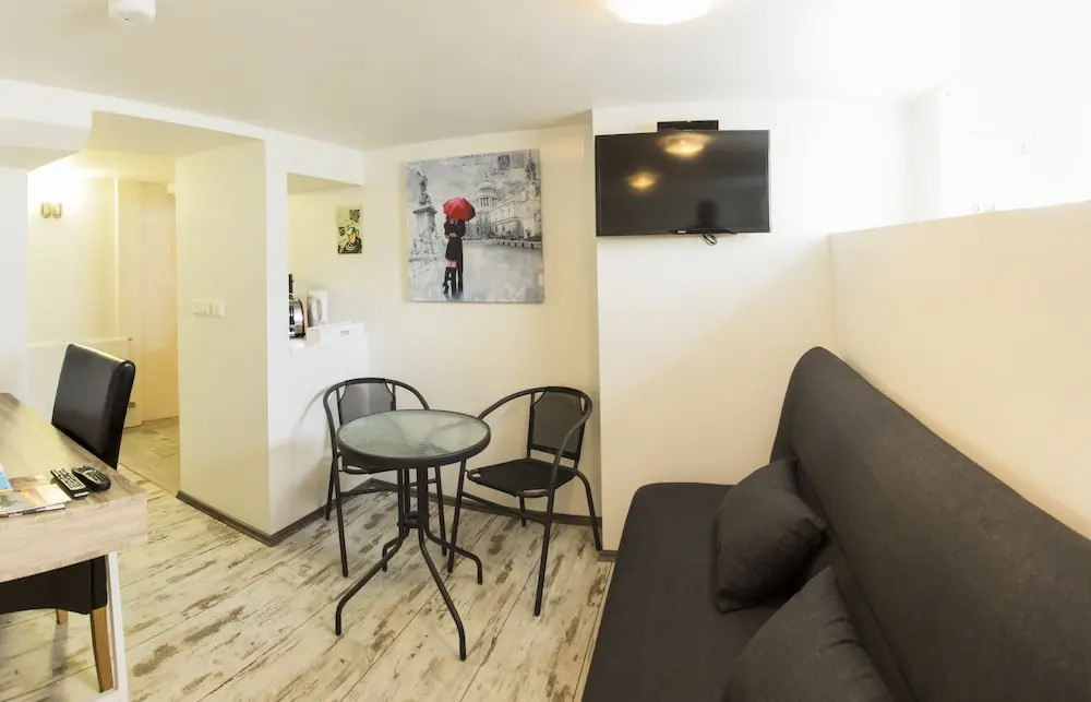 Guesthouse 77