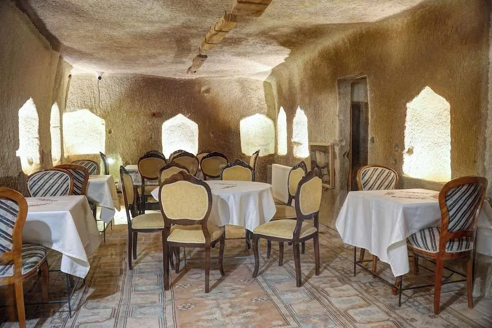 Gibos Cave Hotel