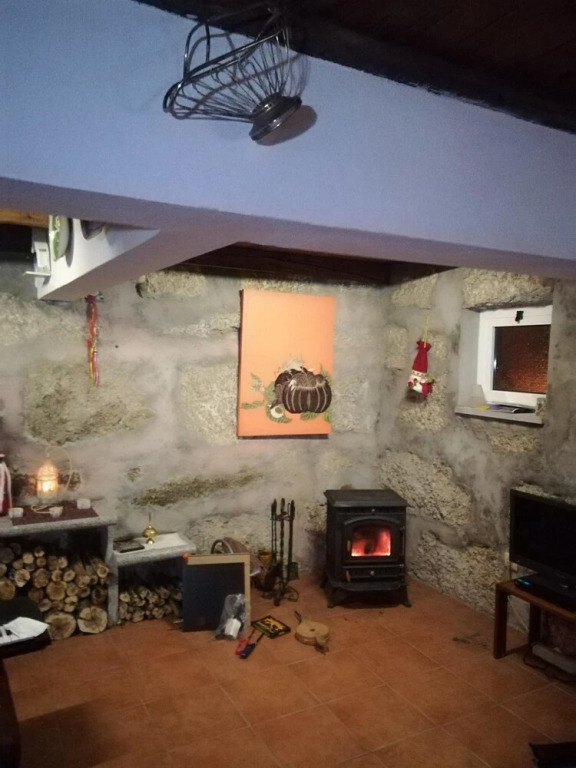 House With 3 Bedrooms in Ansiães, With Wonderful Mountain View, Furnis