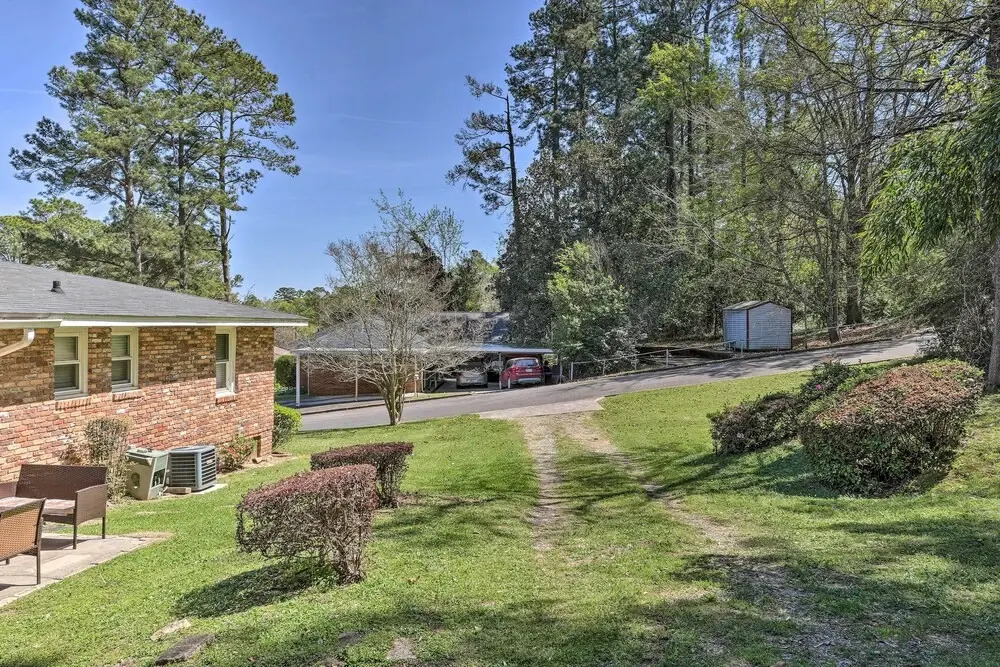 Spacious Retreat ~ 1 Mile to Augusta National!