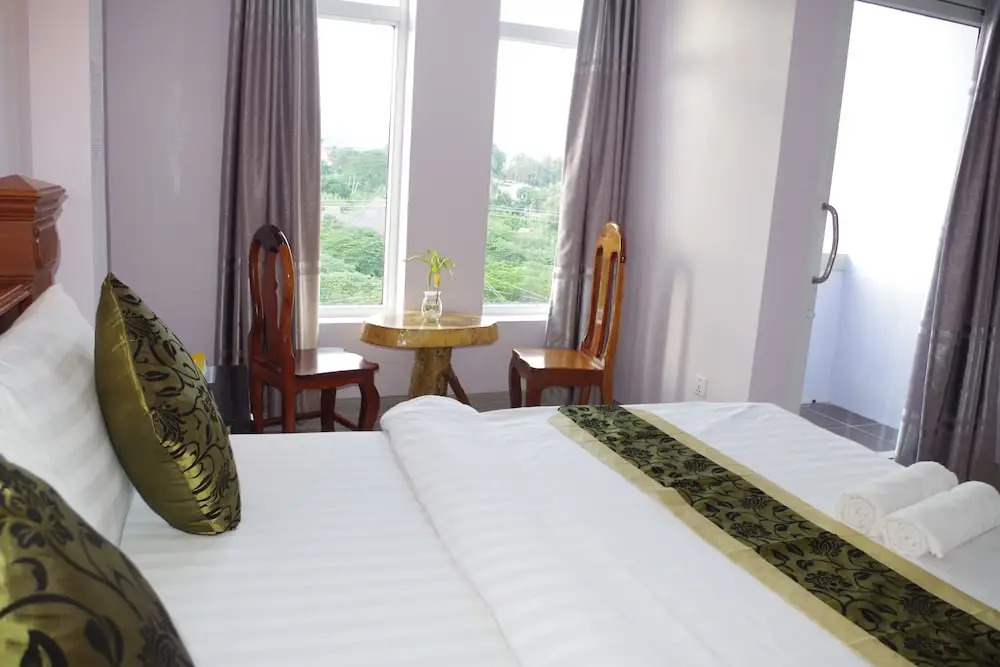 Ocean Breeze Hotel