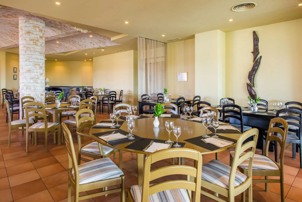 Hotel Calheta Beach