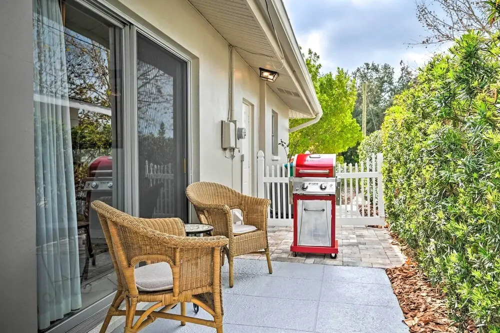 Sunny Largo Retreat: 4 Mi From Indian Rocks Beach!
