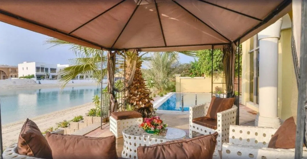 Palm Jumeriah Frond O