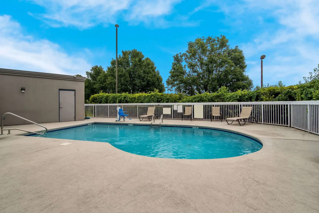 Country Inn & Suites by Radisson, Goldsboro, NC