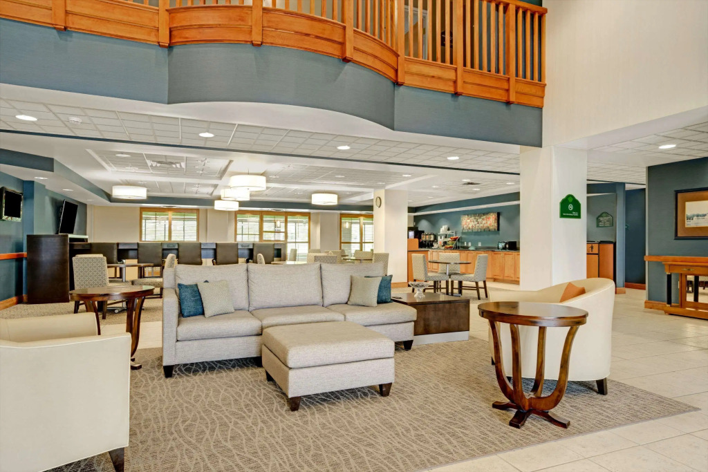 Wingate by Wyndham Fargo