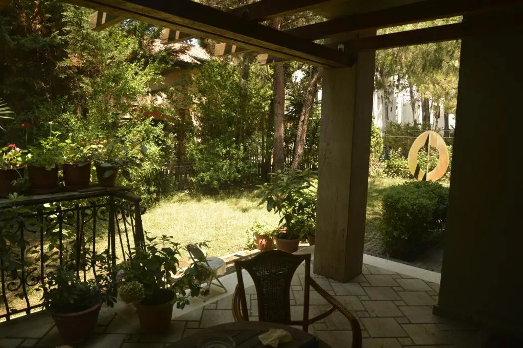 Miro Villa
