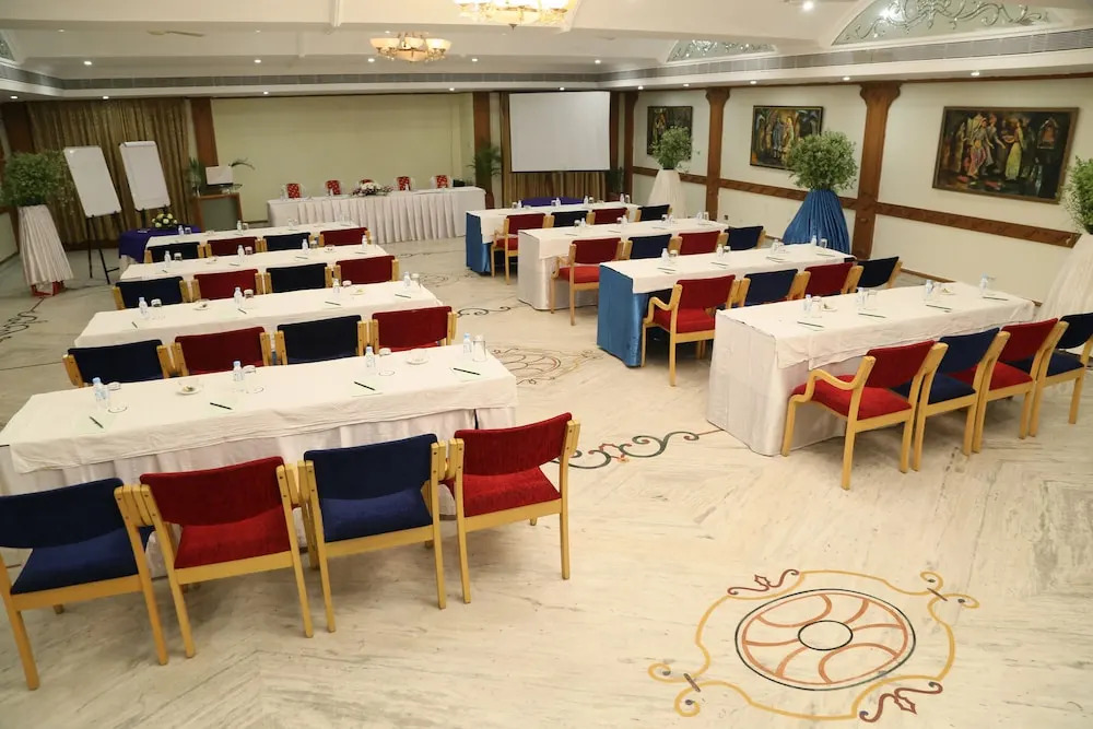 Hotel Amar Vilas Indore